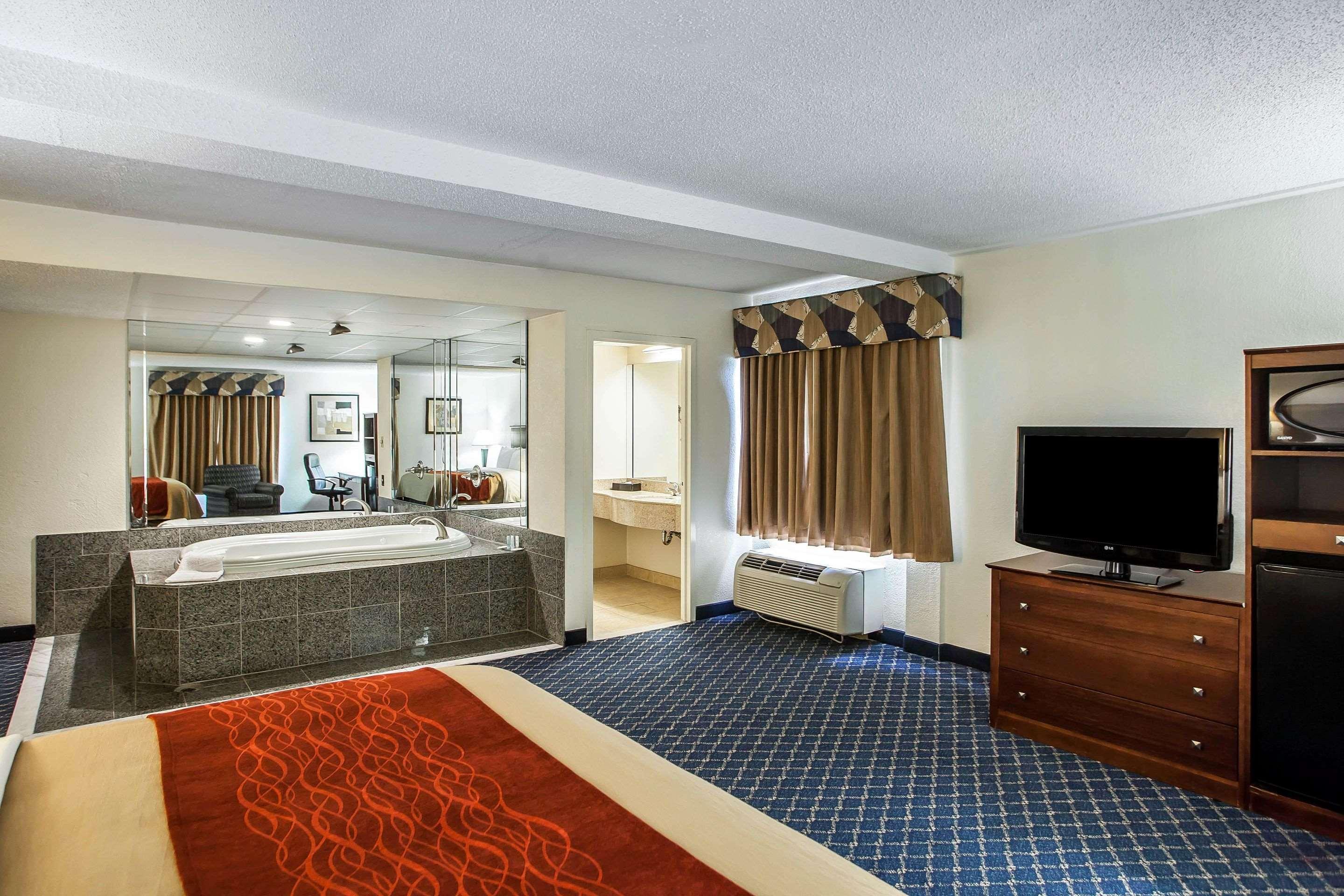 Comfort Inn Feasterville - Trevose Exterior photo
